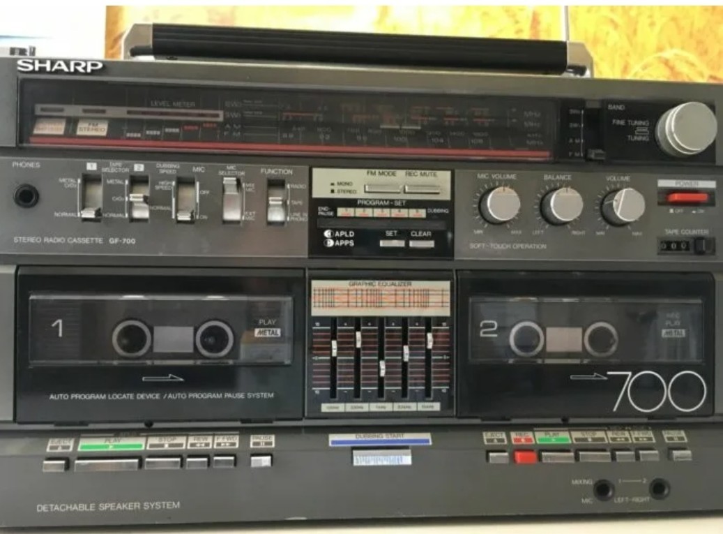 Магнитофон осака 2-кассетный. Магнитофон фишер двухкассетный. Магнитофон панасоник двухкассетный. Магнитофон панасоник 880 ватт 7 колонок. Хитачи музыкальный центр двухкассетный.
