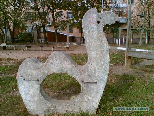Работа инспектора по безопасности детских площадок