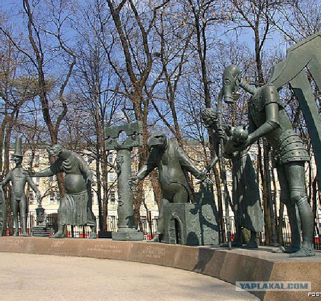 Необычные статуи мира