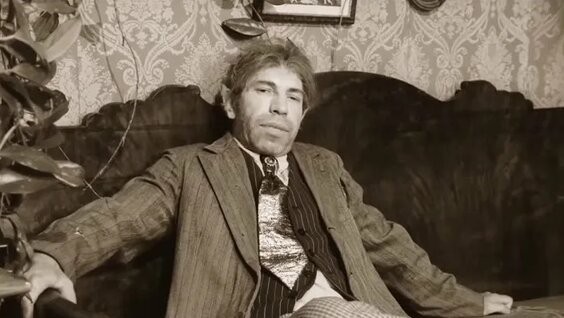 Старик-толстосум из ИТ хочет превратить полтора миллиарда человек в рабов. Он лоббирует 12-часовой рабочий день, но сам давно на пенсии