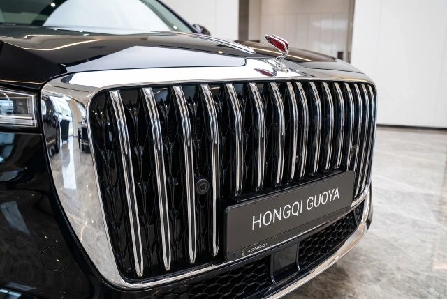 Самый дорогой «китаец» в истории: в России представлен Hongqi Guoya