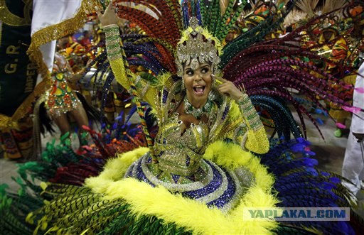 В Рио-де-Жанейро начался карнавал.