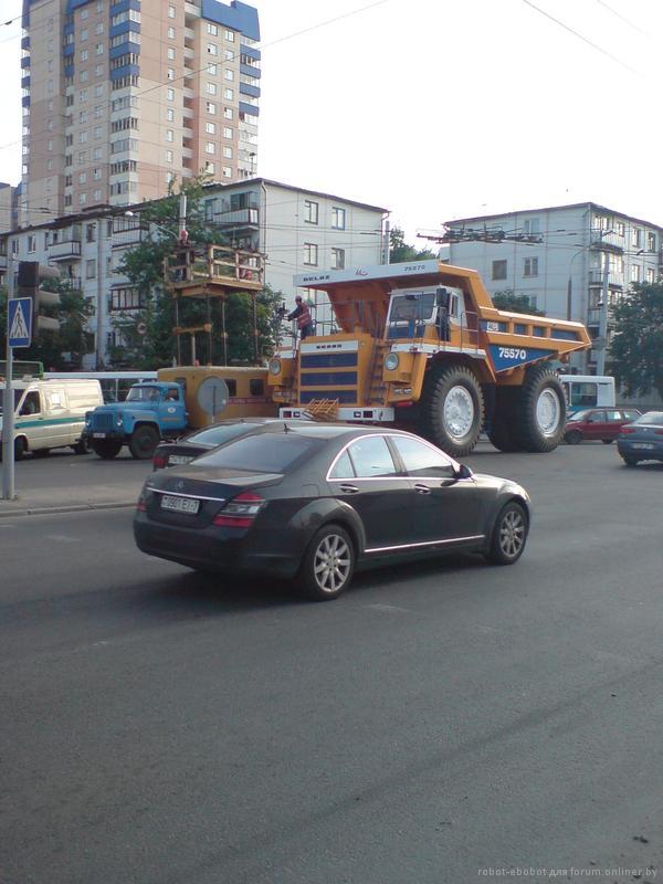 ПДД - помеха справа, однако