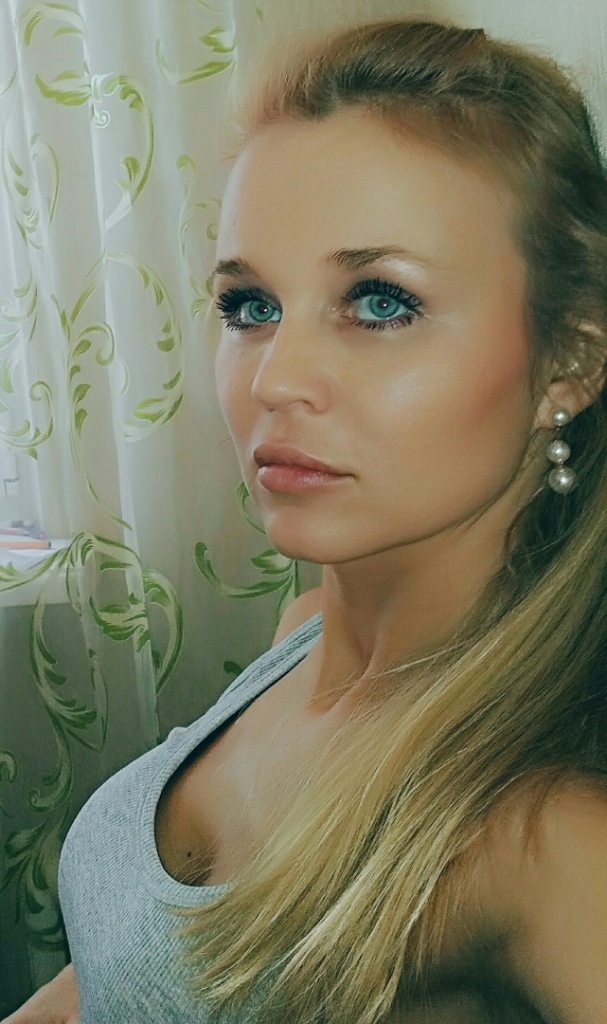 Симпатичные девушки из соцсетей