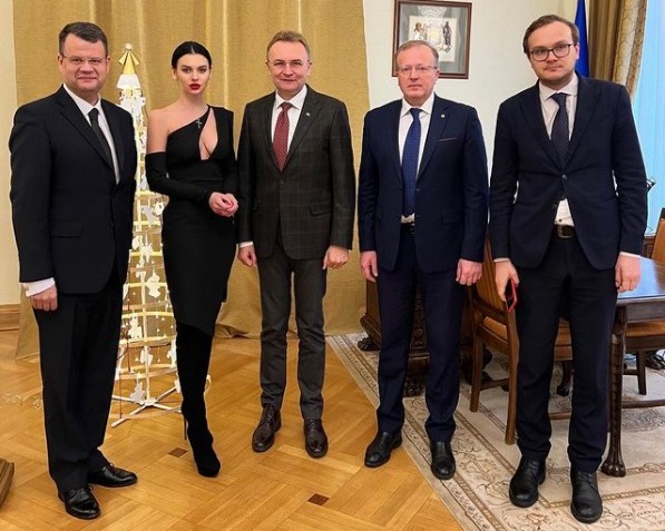 Новый дресс-код мерии Львова