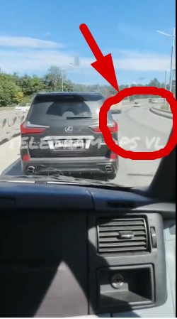 Очередной муд@к не пропускал скорую во Владивостоке