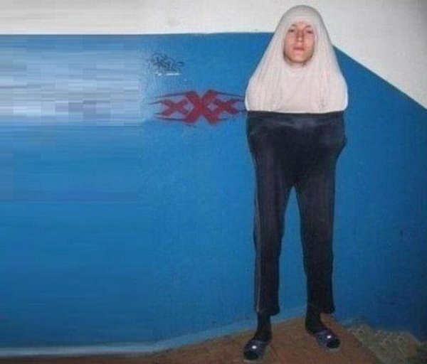 Не совсем здоровые люди из соцсетей....