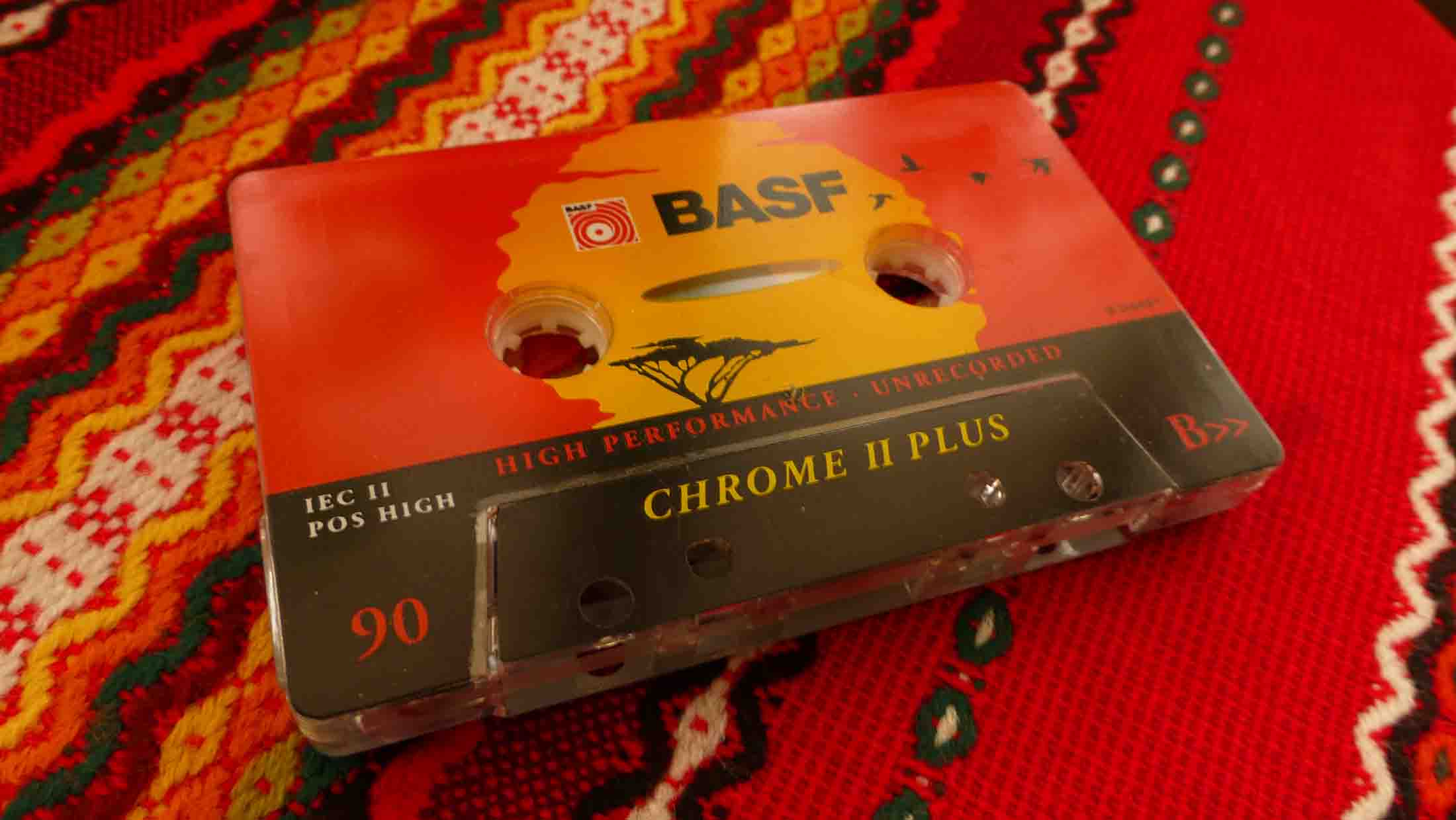 Кассеты ссср. Аудиокассета Columbia LX 120. Советские магнитофонные кассеты. Редкие советские аудиокассеты. Редкие кассеты для магнитофона.
