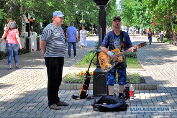 Город контрастов: война и мир современного Донецка