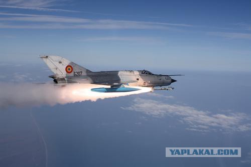 Истребитель МиГ-21 – «летающий Калашников»