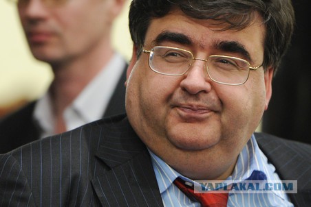 Леонид Парфенов сменил гражданство и сбежал из России