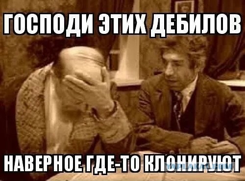 Это очередь на бесплатную татуировку в тату-салон на Трехпрудном переулке в Москве