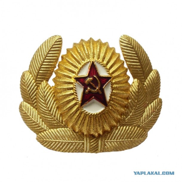 Кокарда из СССР. У вас была такая? Знаете, что она символизирует?