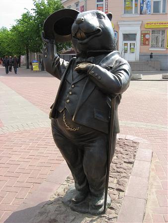 Забавная скульптура