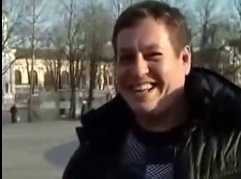 Мужчина ударил самокатчика, который в него врезался⁠⁠