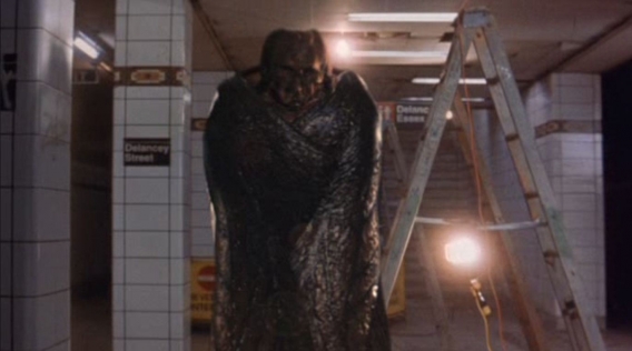 Вот такие таракашки живут в Выхинских подвалах