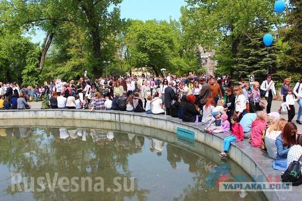 Парад победы в Луганске