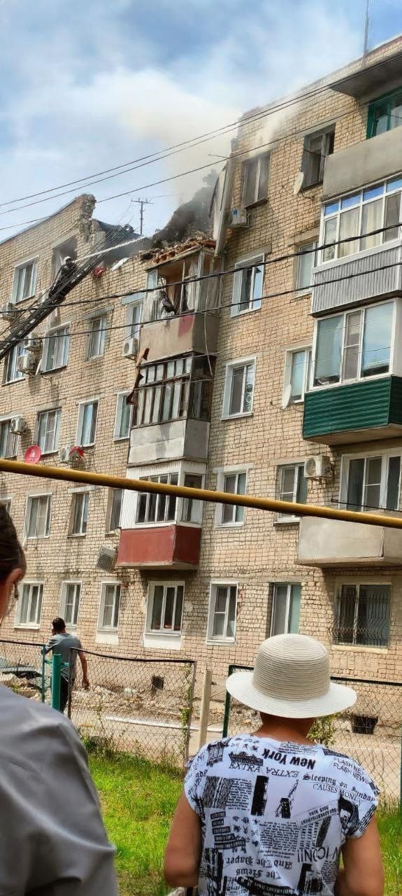 Взрыв в пятиэтажном доме в городе Ершове Саратовской области.