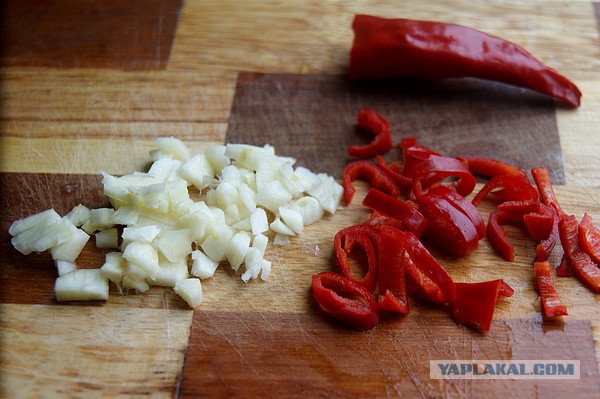 Острая пицца, С курицей и креветками