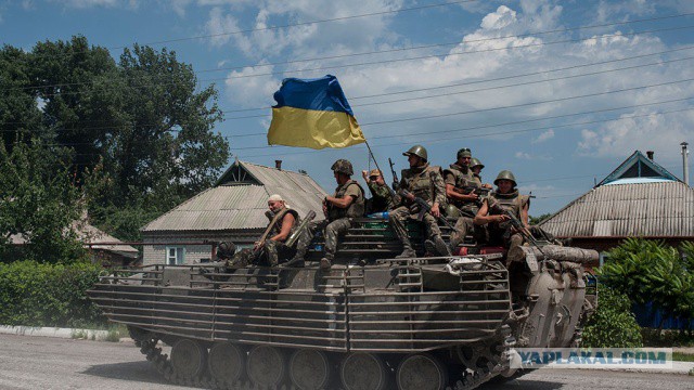Ополченцы окружают украинских солдат под Донецком