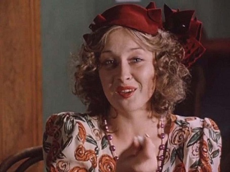 Девушки с низкой социальной ответственностью в советском кино