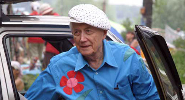 Гламурный дед. Пенсионер из Хабаровска стал секс-символом