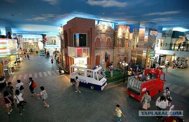 Kidzania - город детства. Токио (12 фото)