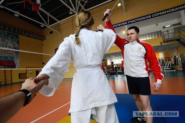 Иди за мной. Русская версия