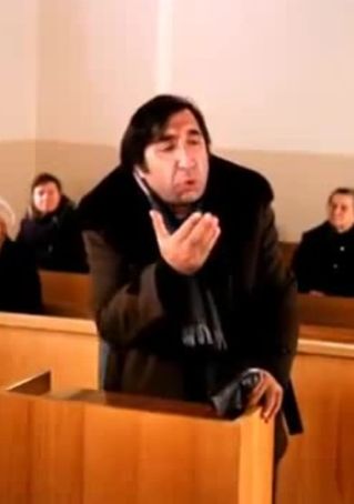 Василий Уткин назвал россиян, подписавших петицию о роспуске сборной, идиотами