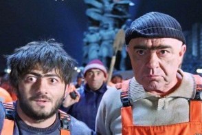 В Тюмени мигрант устроил скандал после того, как ему не позволили проехать без билета