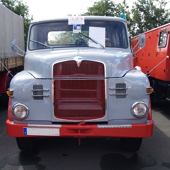 Игра на ЯПе: Угадай АВТО-6