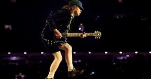 МВД Азербайджана показательно жестко задержало русских за «транзит наркотиков и онлайн-мошенничество»