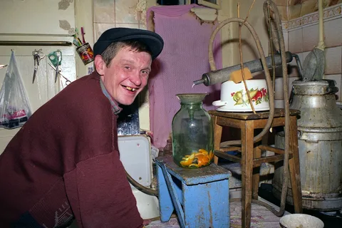 Купи хлеб.