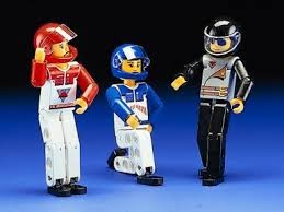 АвтоВАЗ в коллабе с российским аналогом LEGO выпустил конструкторы по Жигулям.