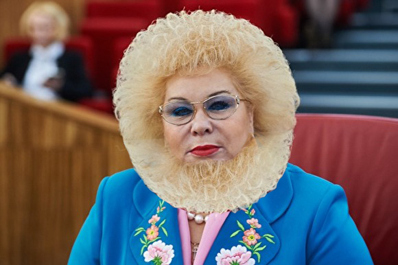 Чиновницы, чей стиль вызывает и смех и слёзы