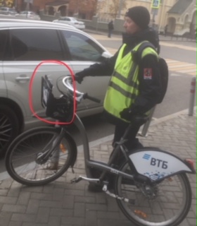 Леонтьев попал в пробку и негодуэ