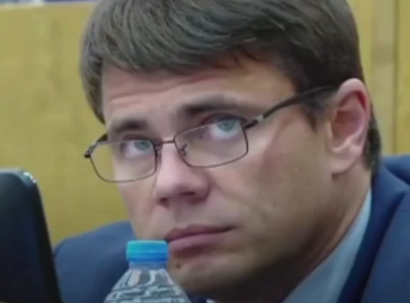 Не хотят жениться, заводят кошечек и живут
