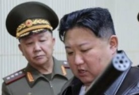 Ким Чен Ын взялся за оружие