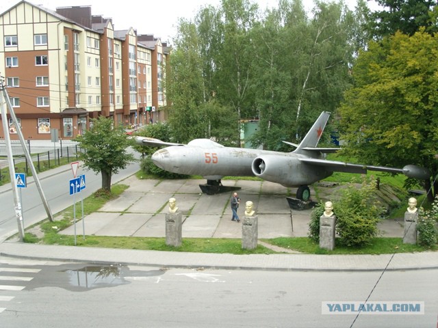 20 самых интересных авиапамятников