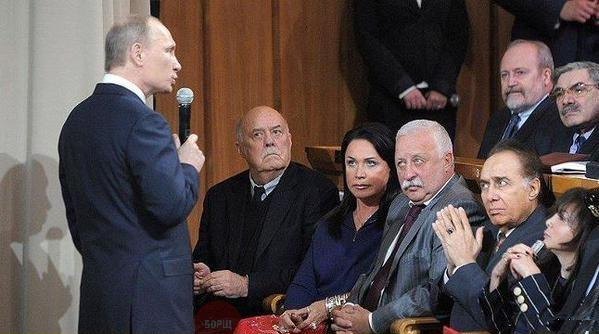 Президент Туркмении встретился с главами силовых ведомств