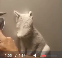 Просто умеет