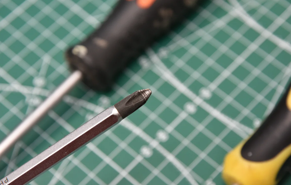 Чем отличается отвёртка за 80 рублей от отвёртки за 1200: все отличия скрыты внутри