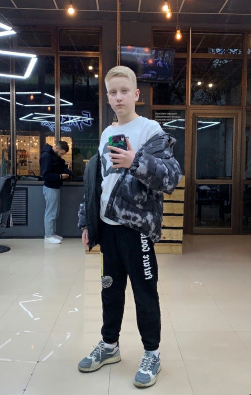 Есть мастера по фотошоп?