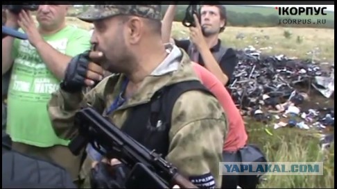 Наблюдатели ОБСЕ на месте крушения Боинга