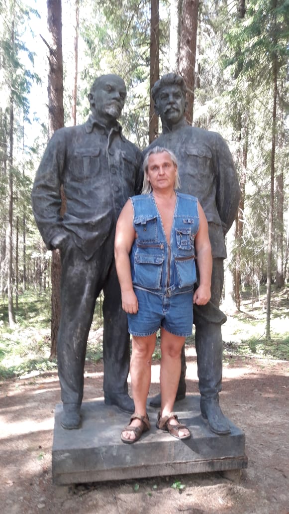 Люди продолжают помнить товарища Сталина.