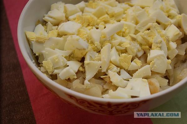 Блины с начинками и без, И пускай масленица  прошла..