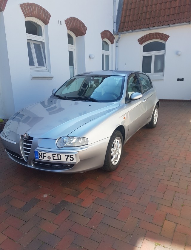 Интересная компоновка автомобиля Alfa Romeo