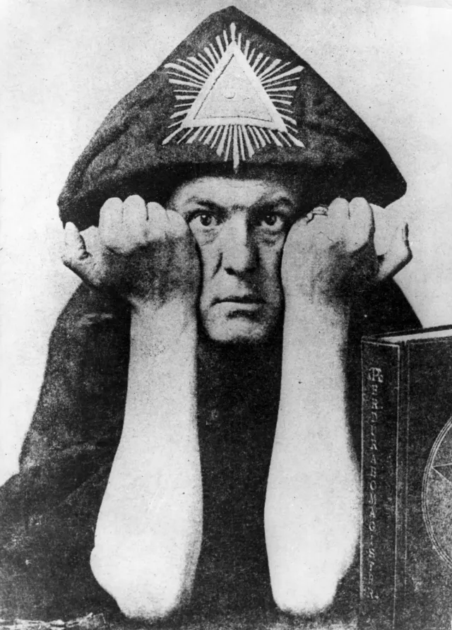 "Иисус Христос и пророк Мухаммед должны получить Нобелевские премии, ведь их открытия зародили основы нашей цивилизации." Заявил будущий депутат государственной думы  Алишер Кроулев.