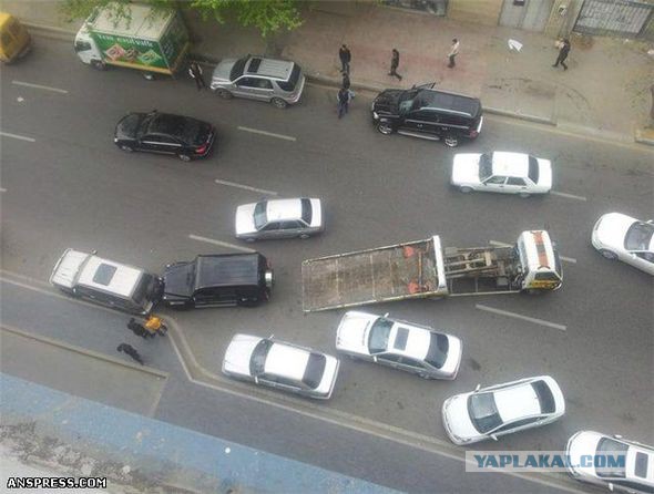 Служба эвакуации крупно попала,