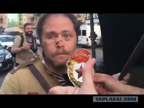 В центре Одессы задержали девушку в футболке с символикой страны агрессора (видео)